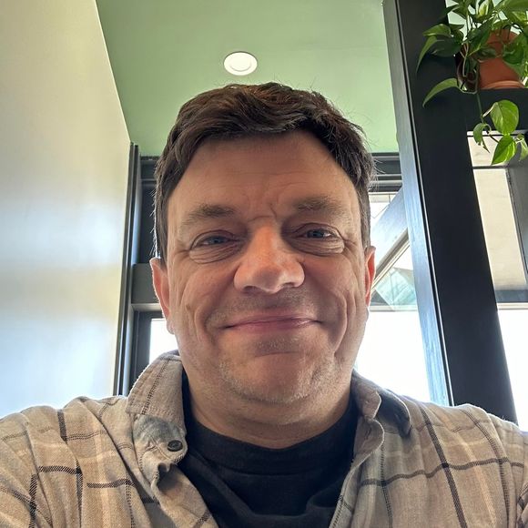 Meet your Posher, Paul - Picture 1 of 1